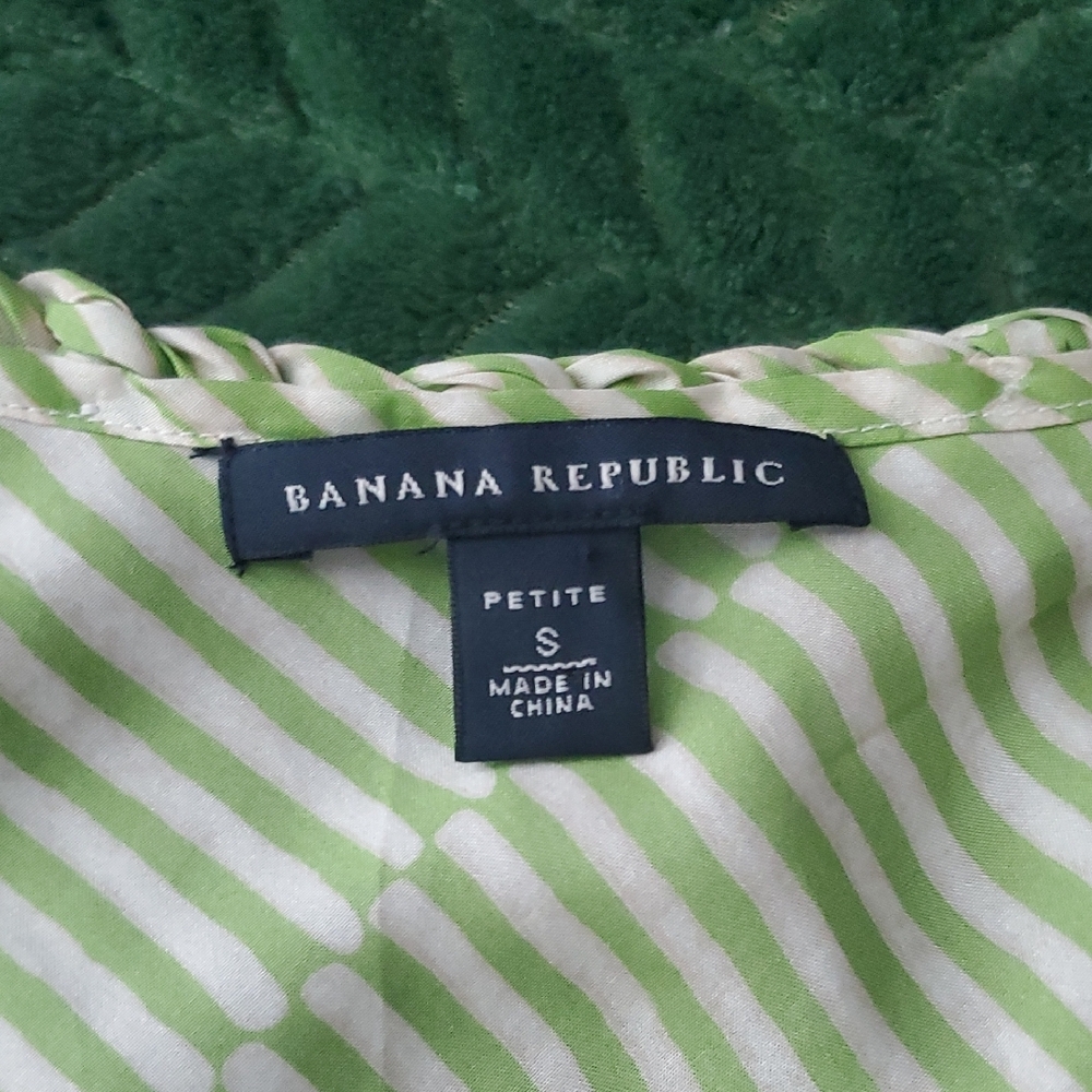 LAST CALL!! Banana Republic Green Striped Top, S - Picture 3 of 4